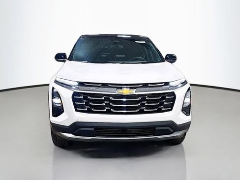 New 2027 Chevrolet Equinox LT FWD image 3