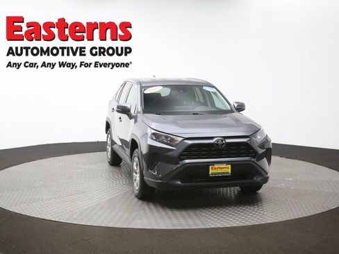 Used 2022 Toyota RAV4 LE image 51