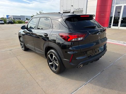 Used 2022 Chevrolet TrailBlazer RS FWD image 3