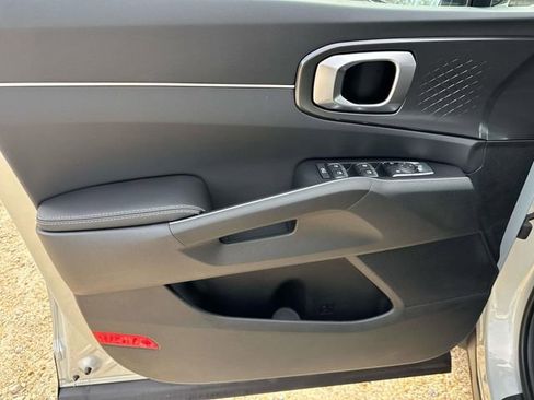 New 2026 Kia Sorento LX FWD image 23