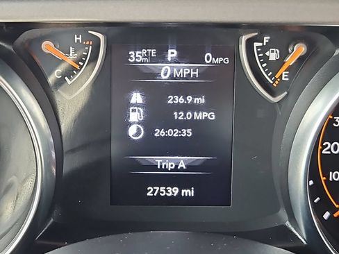 Used 2023 Jeep Wrangler Sport AWD/4WD image 16