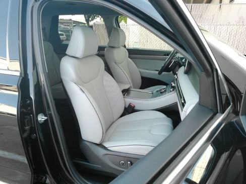Used 2024 Hyundai Palisade SEL FWD image 21