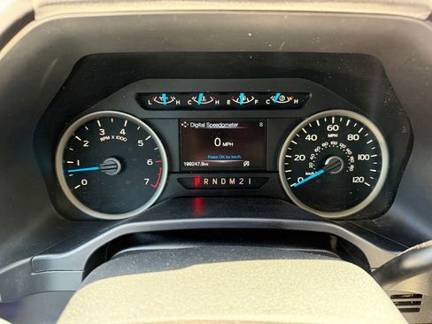 Used 2015 Ford F150 XLT w/ Equipment Group 302A Luxury AWD/4WD image 29
