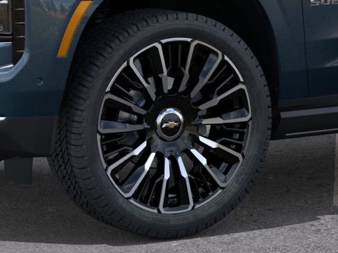 New 2026 Chevrolet Suburban High Country AWD/4WD image 9