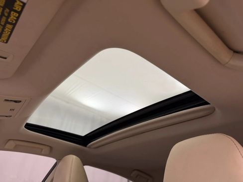 Used 2015 Lexus ES 350 w/ Luxury Package FWD image 10