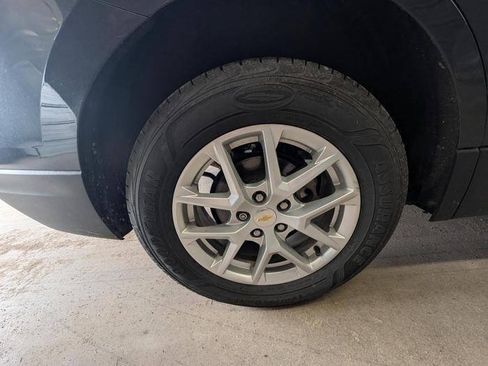 Used 2022 Chevrolet Equinox LS FWD image 15