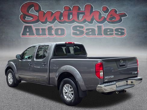 Used 2018 Nissan Frontier SV AWD/4WD image 4