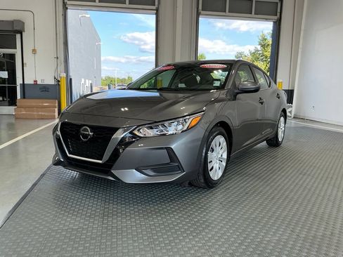 Used 2023 Nissan Sentra S FWD image 2