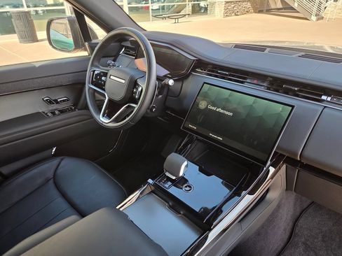 Used 2025 Land Rover Range Rover Sport AWD/4WD image 15