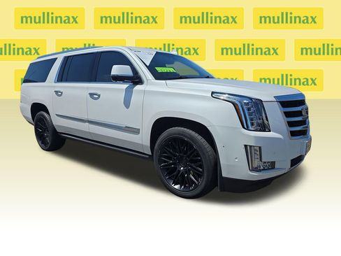 Used 2019 Cadillac Escalade ESV Premium Luxury AWD/4WD image 1
