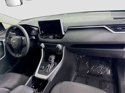 Certified 2024 Toyota RAV4 XLE AWD/4WD image 27