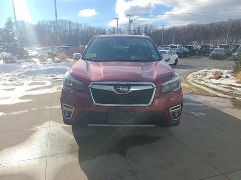 Used 2021 Subaru Forester Touring image 2