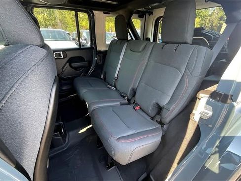 New 2025 Jeep Wrangler Unlimited Rubicon w/ XTREMEE 35" Tire Package image 12