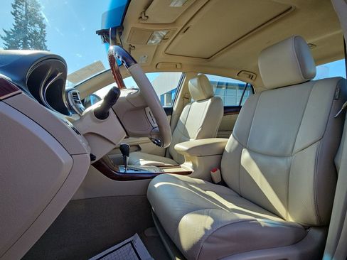 Used 2011 Toyota Avalon image 13