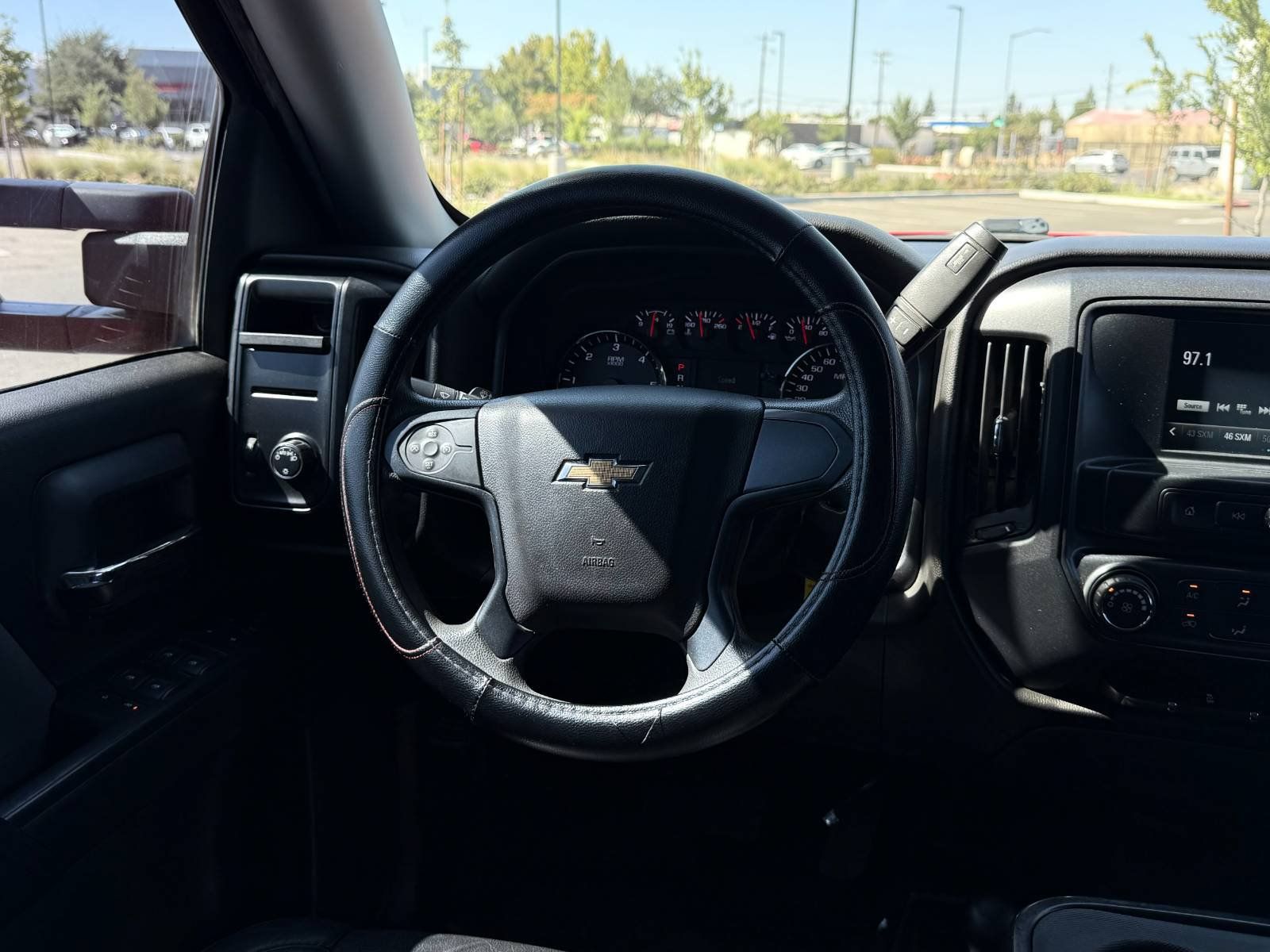 Used 2018 Chevrolet Silverado 1500 Custom w/ Custom Convenience Package AWD/4WD image 21