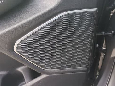 New 2025 Jeep Grand Cherokee L Limited w/ Trailer Tow Package image 31