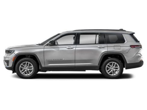 Used 2025 Jeep Grand Cherokee L Altitude image 2