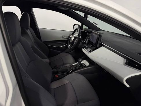 Used 2025 Toyota Corolla SE image 15