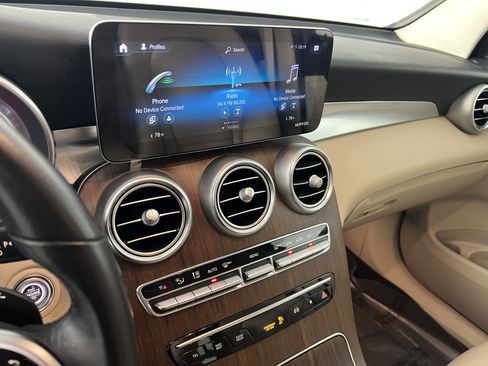 Used 2022 Mercedes-Benz GLC 300 4MATIC image 28