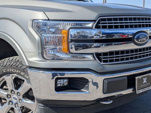 Used 2019 Ford F150 Lariat image 2