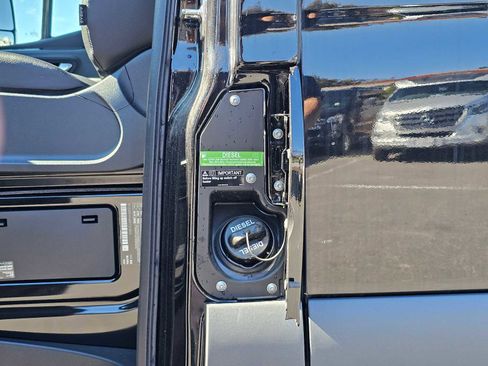 Used 2024 Mercedes-Benz Sprinter 2500 image 19