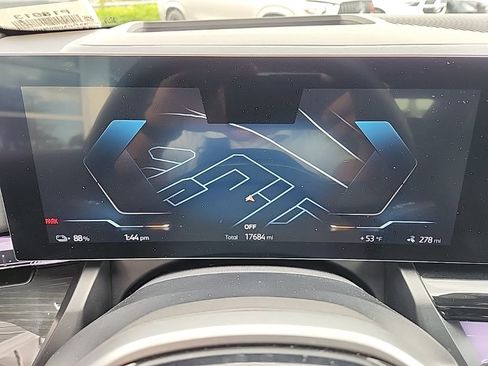 Used 2025 BMW i5 eDrive40i image 29