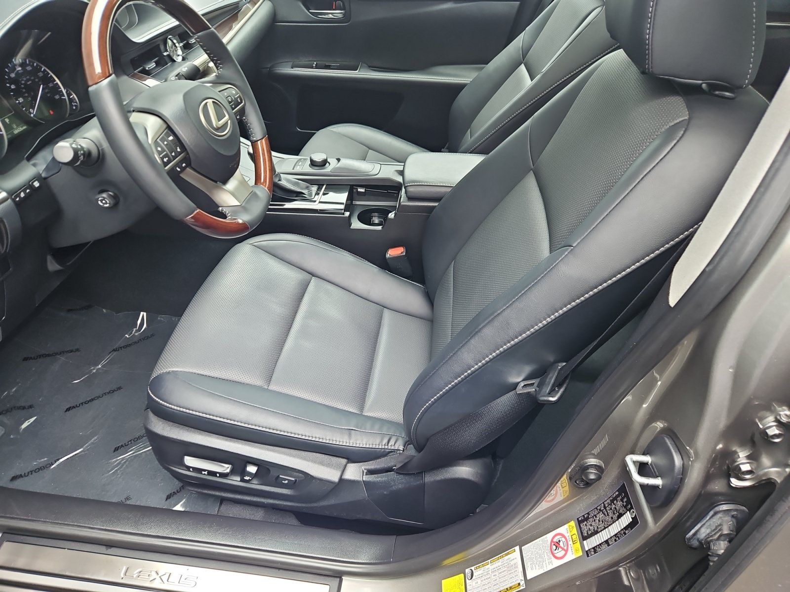 Used 2017 Lexus ES 350 w/ Premium Package FWD image 9