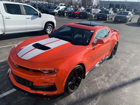 Used 2021 Chevrolet Camaro SS image 22