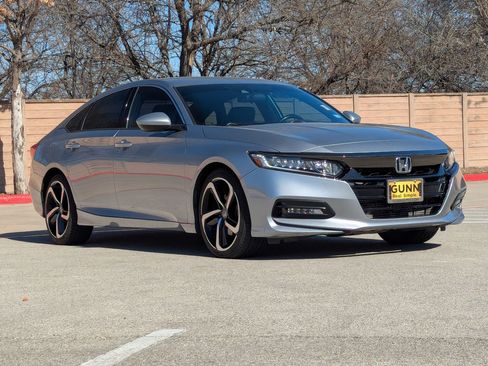 Used 2020 Honda Accord Sport image 2
