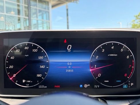 Used 2023 Mercedes-Benz GLC 300 4MATIC image 19