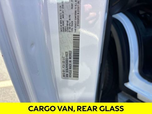 Used 2025 RAM ProMaster 2500 w/ U-Haul Equipment Group FWD image 27