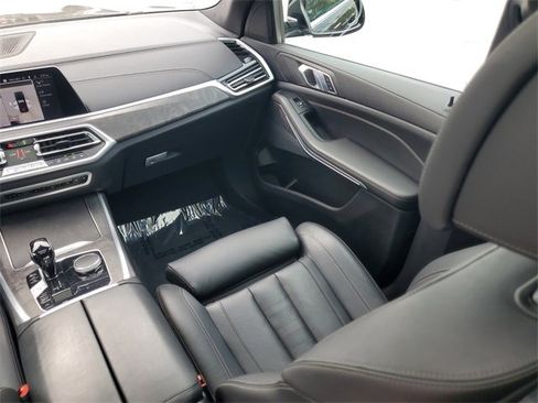 Used 2022 BMW X5 xDrive40i w/ Premium Package image 21