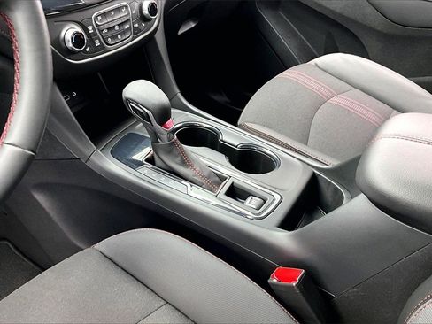 Used 2024 Chevrolet Equinox RS image 15