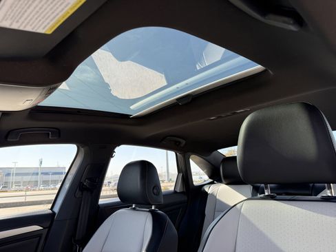 Used 2020 Volkswagen Jetta R-Line image 23