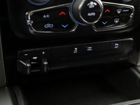 Used 2013 RAM 1500 Sport w/ Sport Premium Group image 20