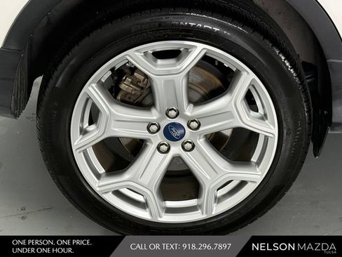 Used 2019 Ford Escape Titanium FWD image 15