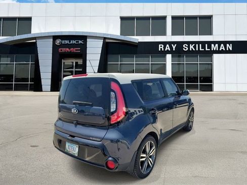 Used 2016 Kia Soul + w/ Audio Package FWD image 4