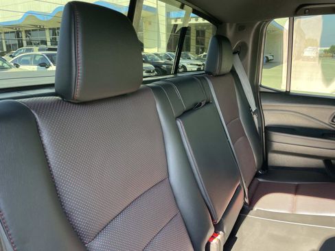 Certified 2023 Honda Ridgeline Black Edition image 21