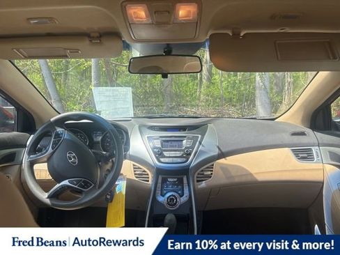Used 2013 Hyundai Elantra GLS w/ Preferred Pkg image 12