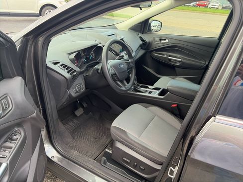 Used 2018 Ford Escape SE w/ SE Sync 3 Package FWD image 14