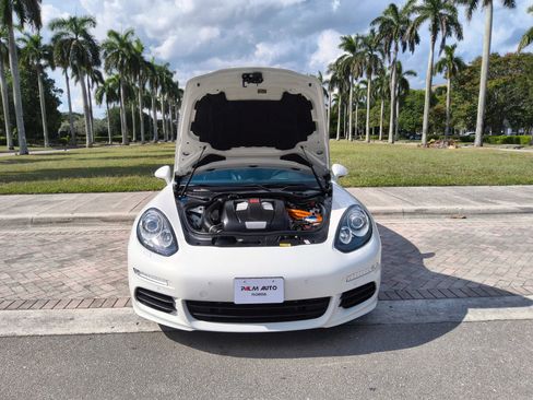 Used 2016 Porsche Panamera S RWD image 44