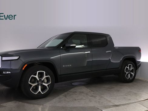 Used 2024 Rivian R1T Adventure Dual AWD/4WD image 18