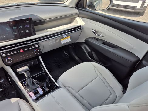 New 2026 Hyundai Tucson SEL Plus FWD image 16