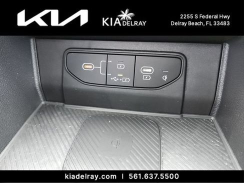 Used 2026 Kia Sportage EX w/ EX Panorama Roof Package FWD image 23