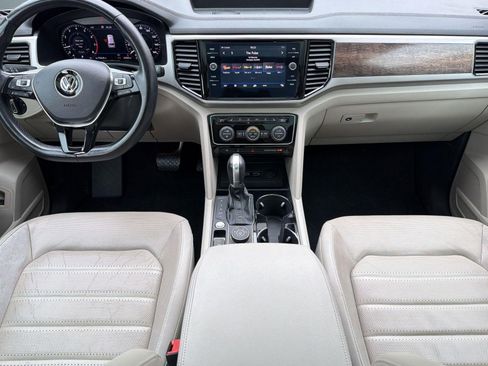 Used 2018 Volkswagen Atlas SEL Premium AWD/4WD image 16