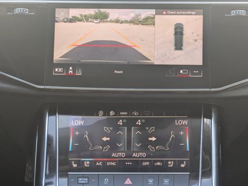 Used 2022 Audi Q7 Premium Plus image 27