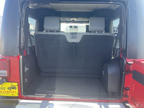 Used 2010 Jeep Wrangler Sahara w/ Trailer Tow Group AWD/4WD image 9