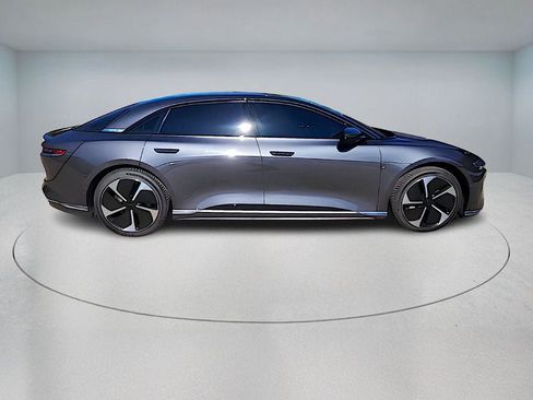 Used 2023 Lucid Air Pure image 3
