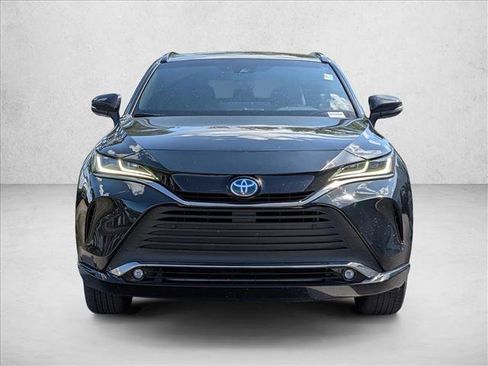 Used 2024 Toyota Venza Nightshade image 2