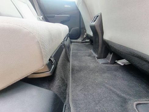 Used 2015 Honda CR-V LX image 41